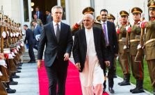 Генеральний секретар НАТО з президентом Афганістану Ашраф Гані, 06 листопада 2018 року