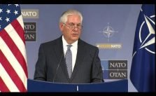 Секретар Тіллерсон проводить прес-конференцію в НАТО