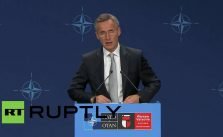 Польща: НАТО твердо виступає за Україну, Порошенко та Столтенберг проводять прес-конференцію