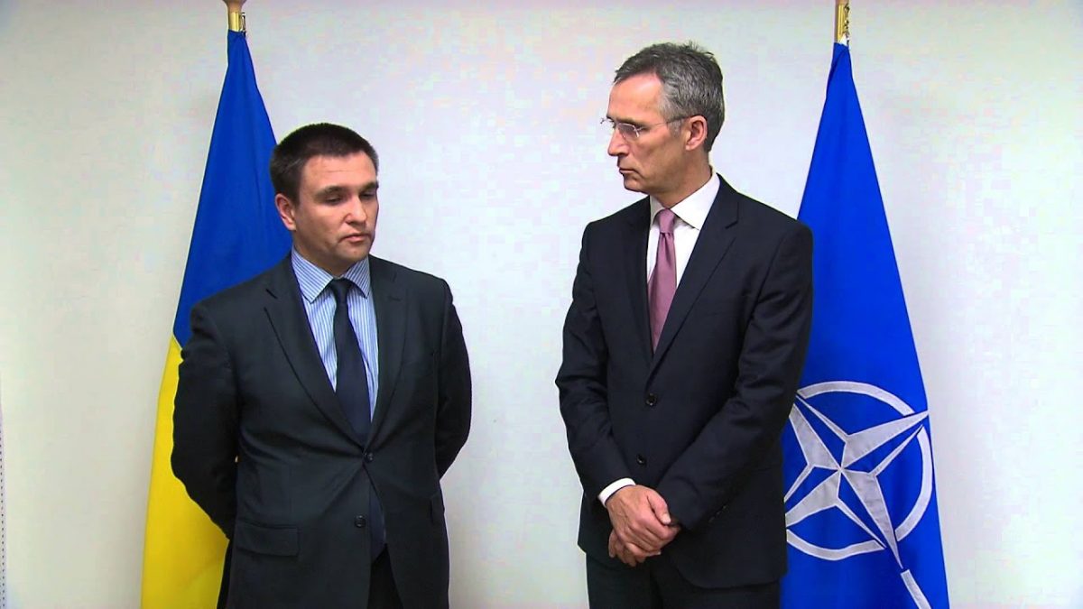 Генеральний секретар НАТО з міністром закордонних справ України Павлом Клімкін, 29 січня 2015 року